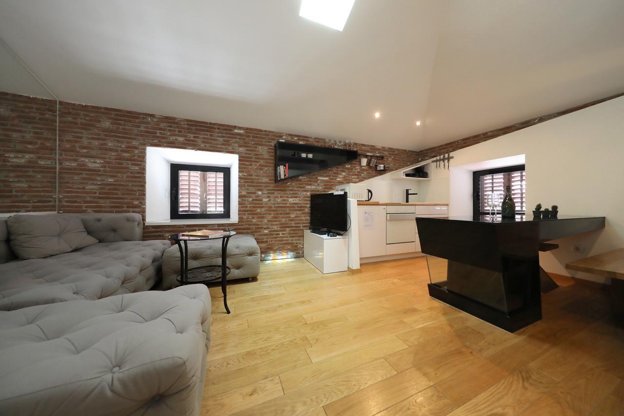 Central Apartments Integrated Hotel ザダル エクステリア 写真