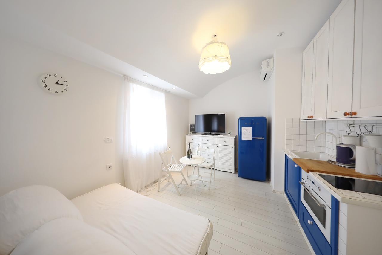 Central Apartments Integrated Hotel ザダル エクステリア 写真