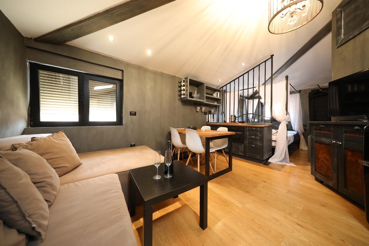 Central Apartments Integrated Hotel ザダル エクステリア 写真