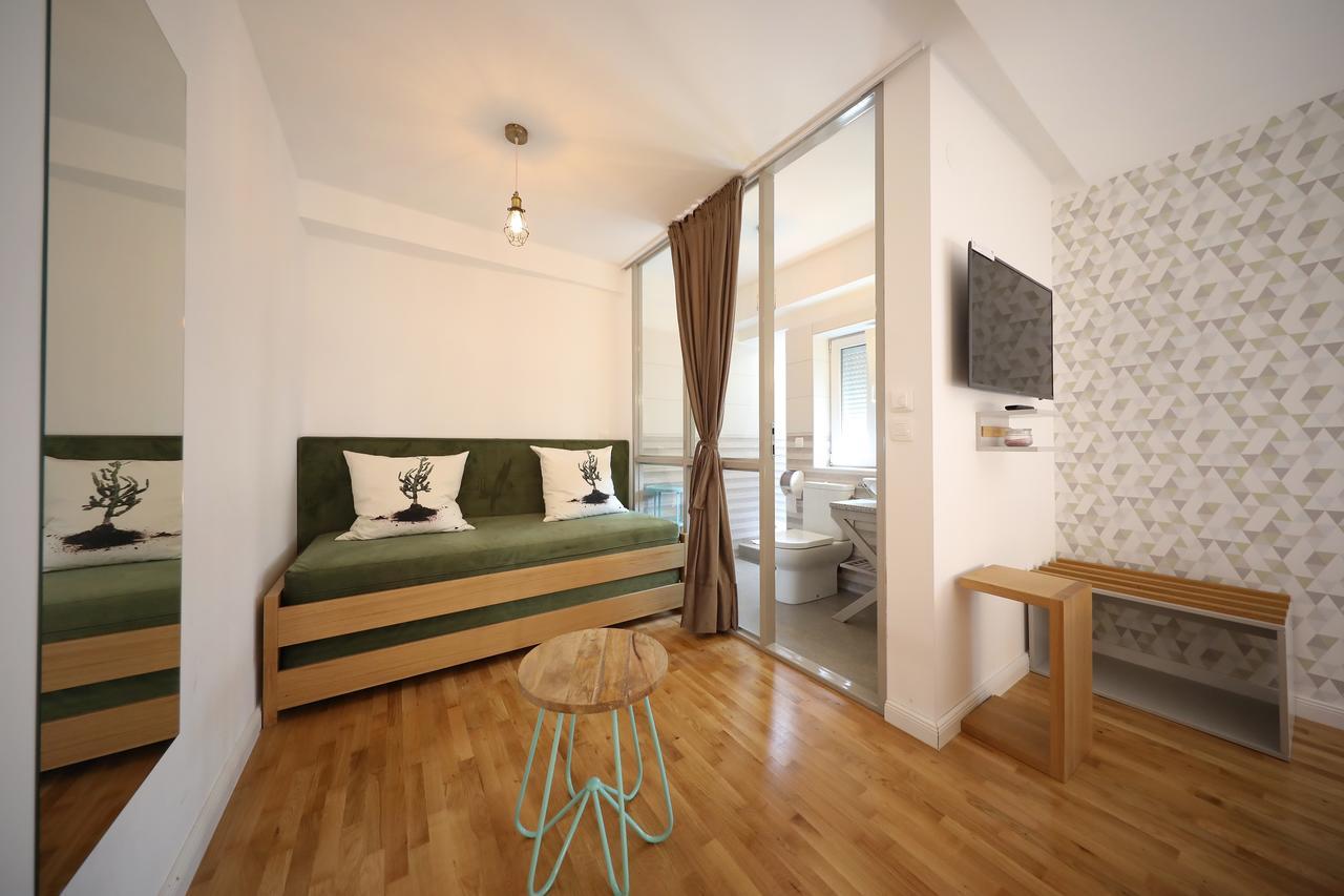 Central Apartments Integrated Hotel ザダル エクステリア 写真