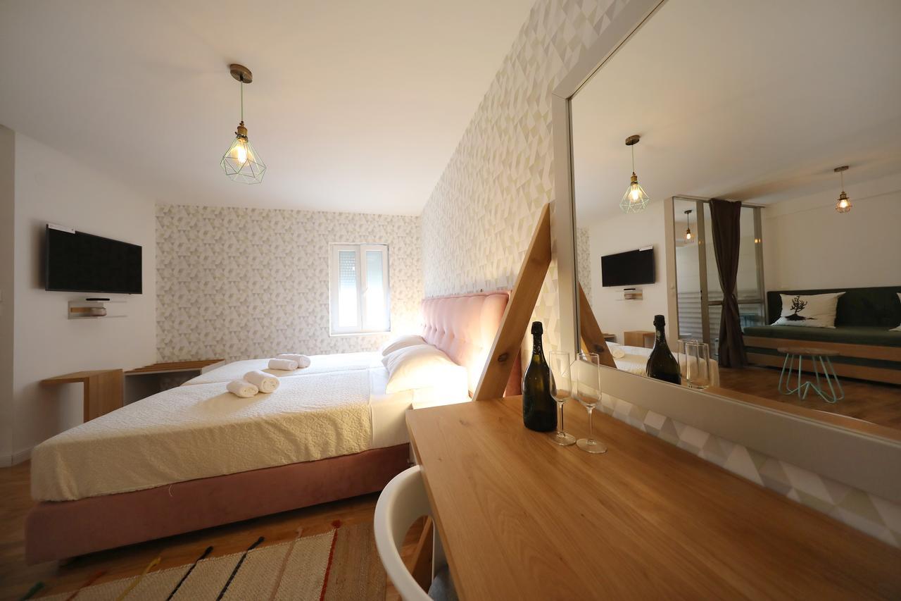 Central Apartments Integrated Hotel ザダル エクステリア 写真