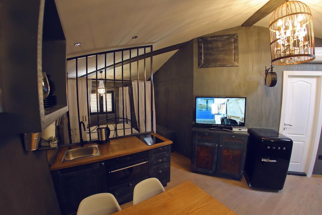 Central Apartments Integrated Hotel ザダル エクステリア 写真