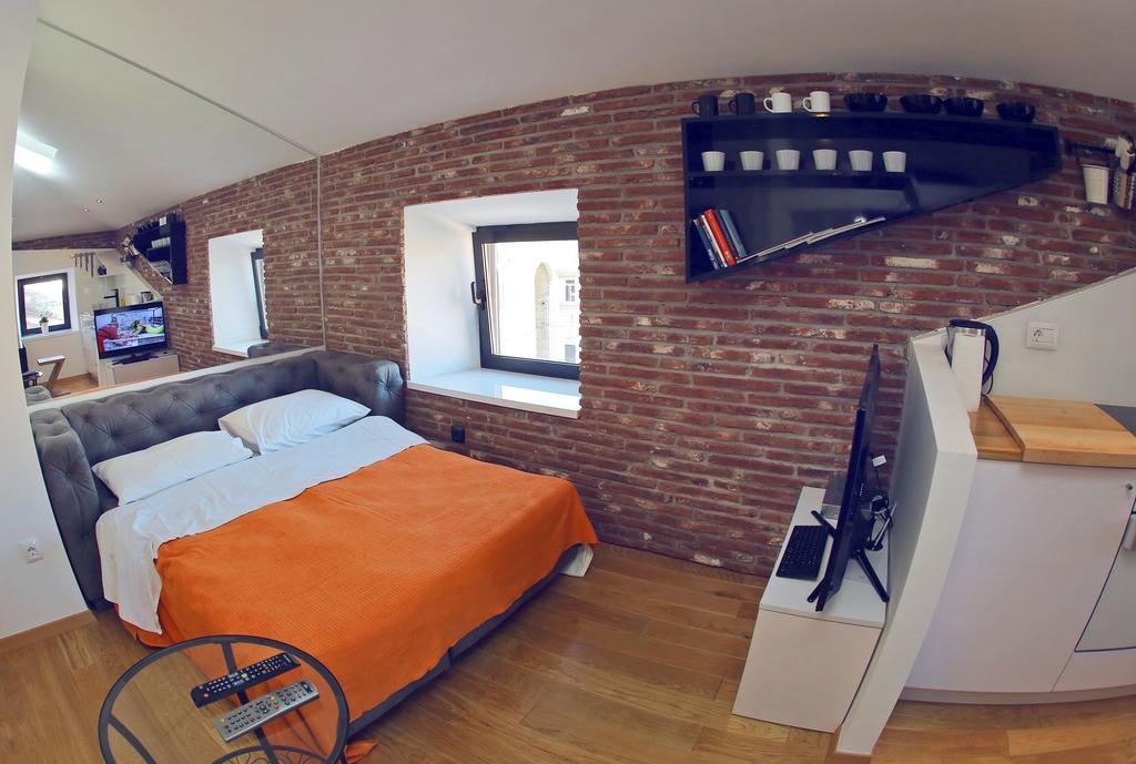 Central Apartments Integrated Hotel ザダル エクステリア 写真
